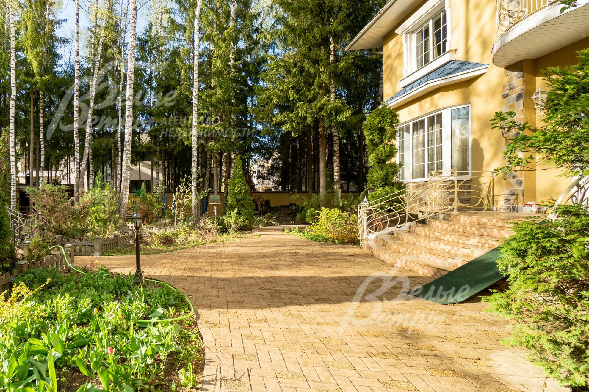 2-этажный коттедж 551.5 м² с отделкой