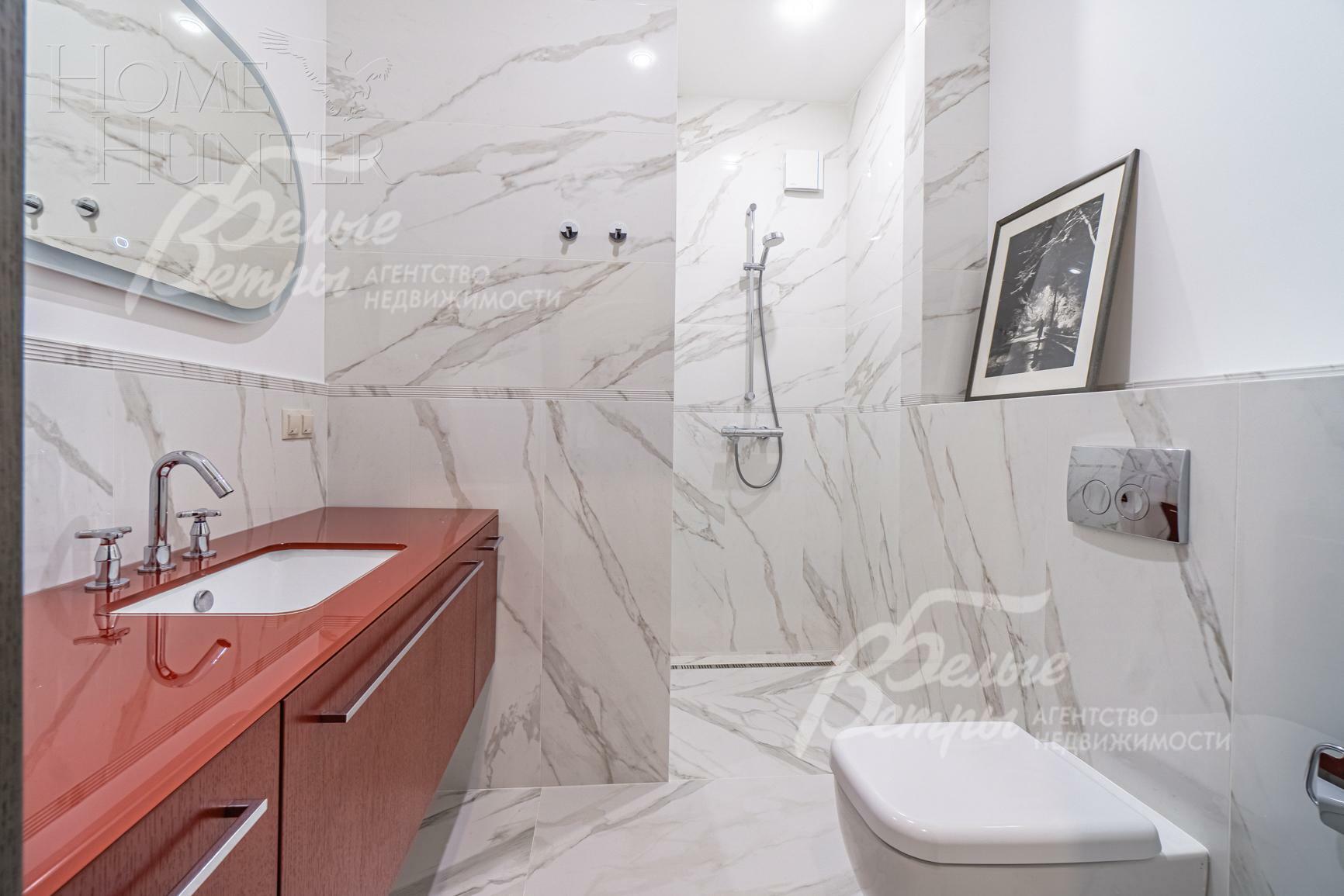 2-этажный коттедж 422.5 м² с отделкой