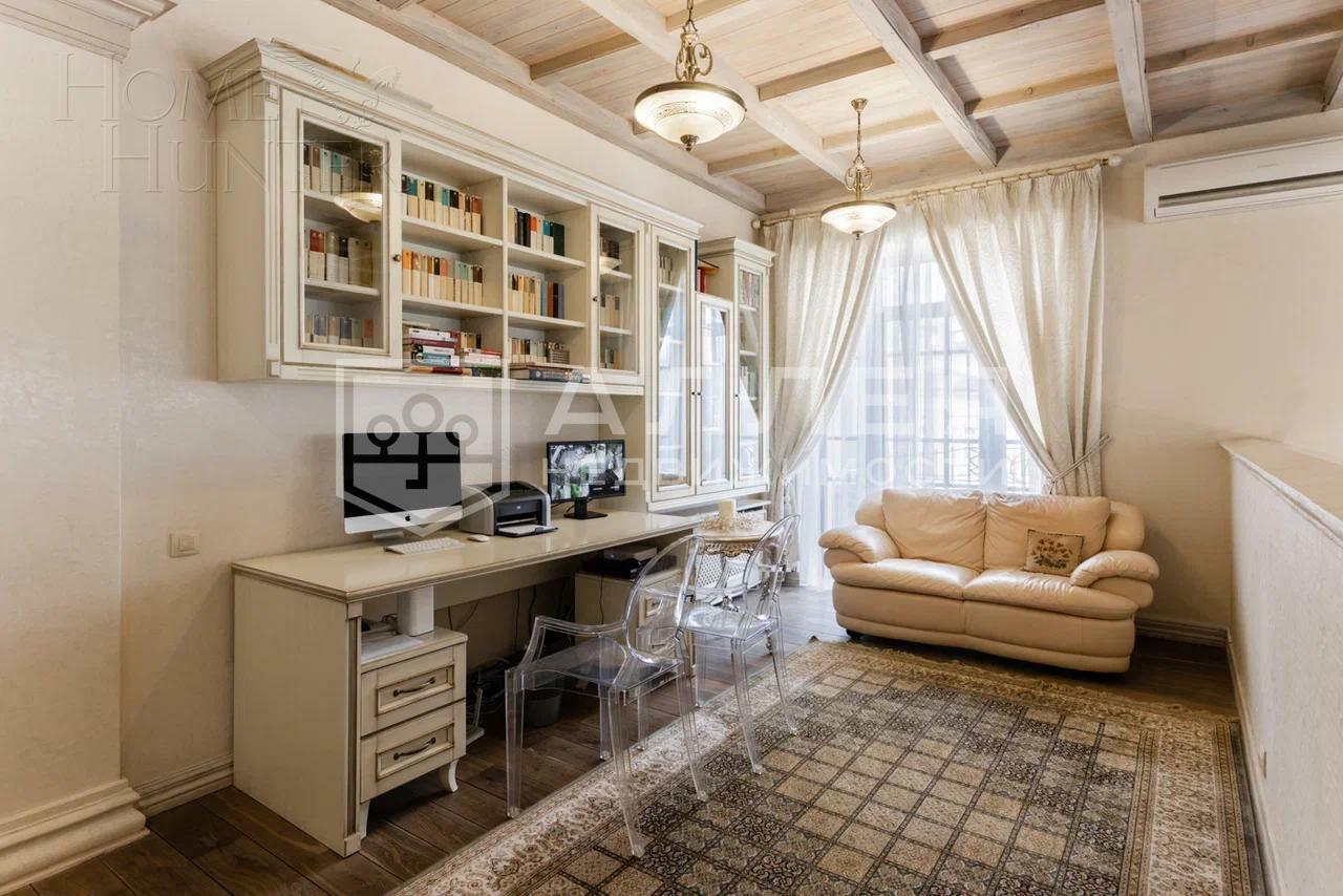 2-этажный коттедж 325 м² с отделкой