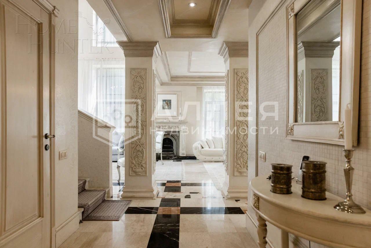 2-этажный коттедж 325 м² с отделкой