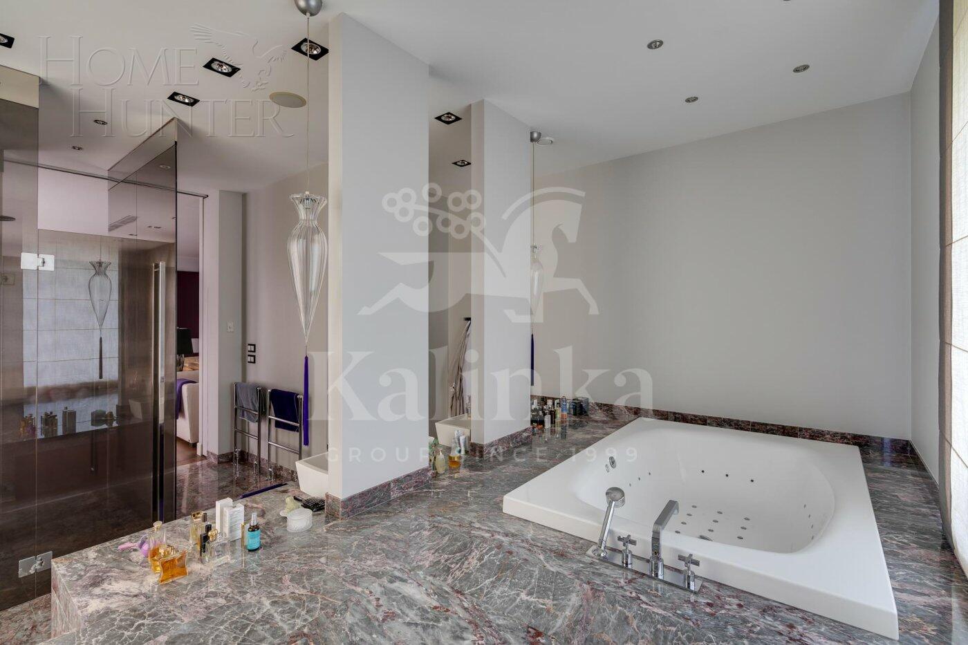 2-этажный коттедж 1 438 м² с отделкой