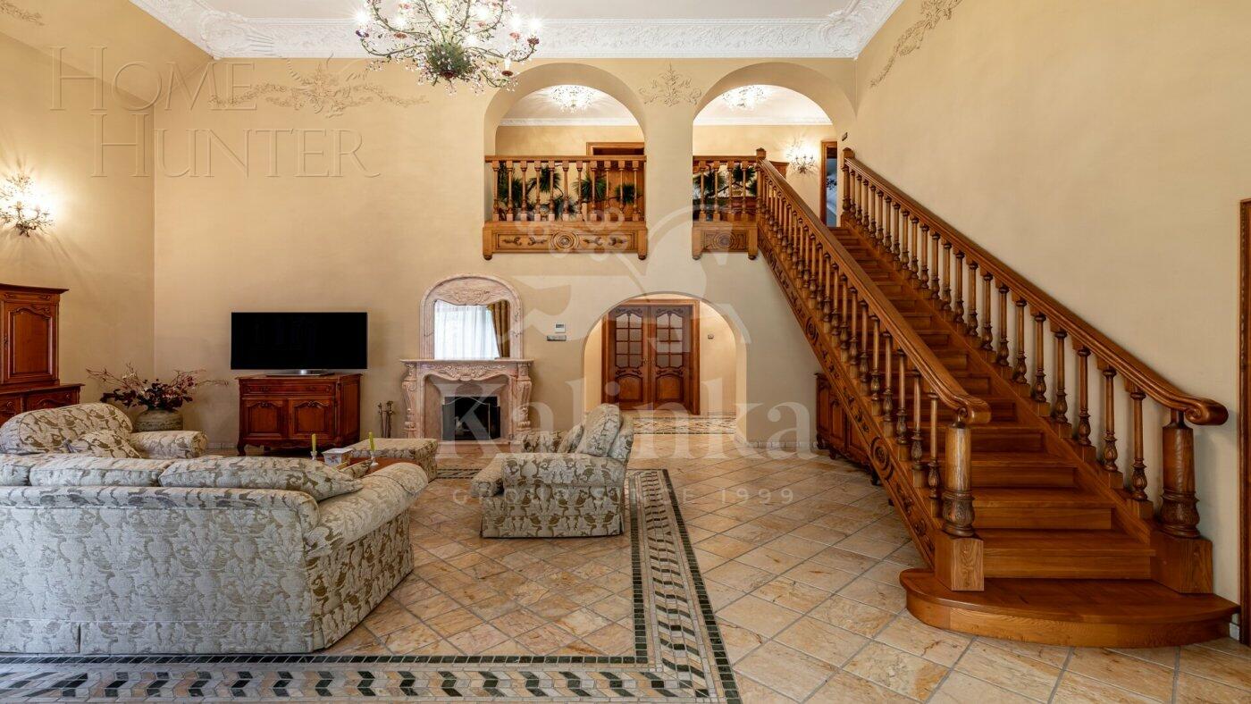 2-этажный коттедж 600.3 м² с отделкой