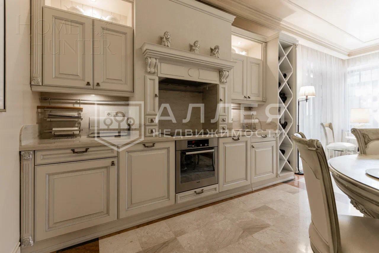 2-этажный коттедж 325 м² с отделкой