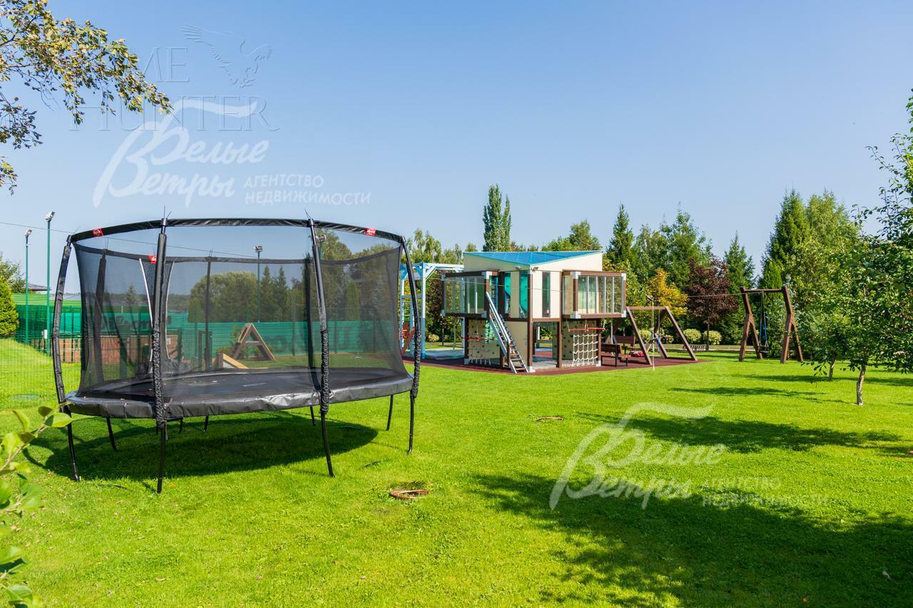 2-этажный коттедж 423 м² с отделкой