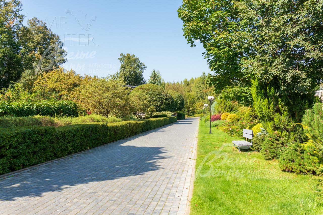 2-этажный коттедж 422.5 м² с отделкой