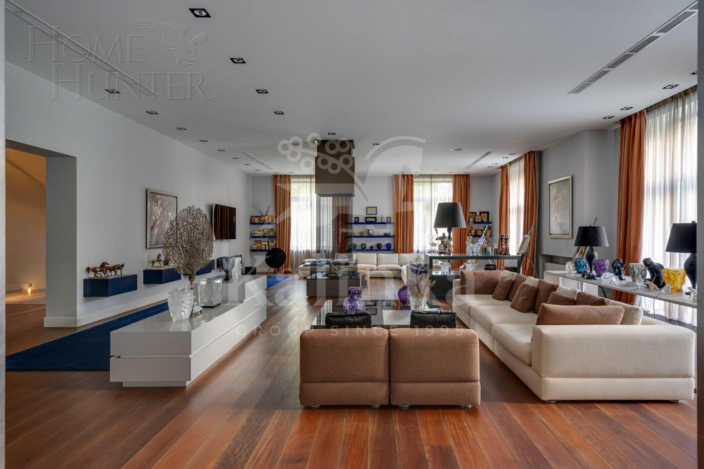 2-этажный коттедж 1 438 м² с отделкой