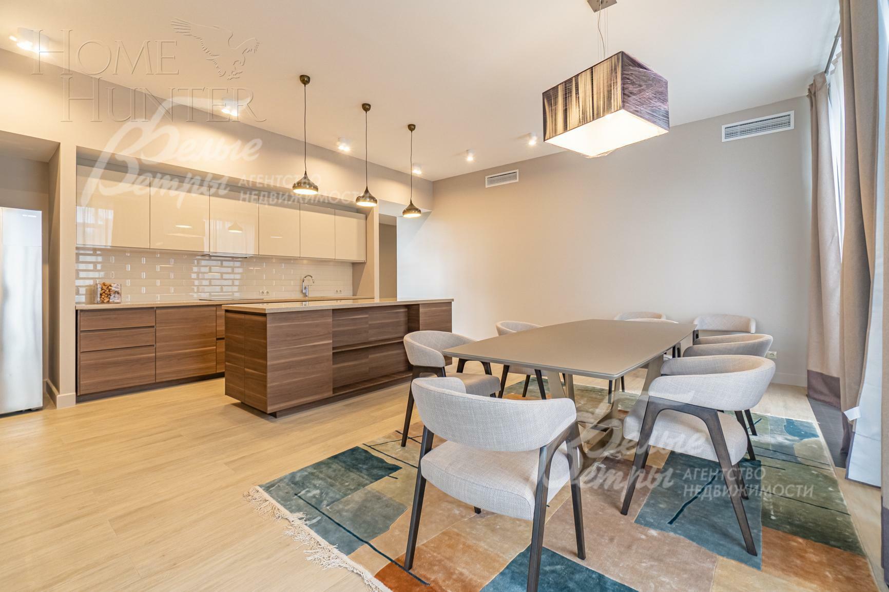 2-этажный коттедж 422.5 м² с отделкой