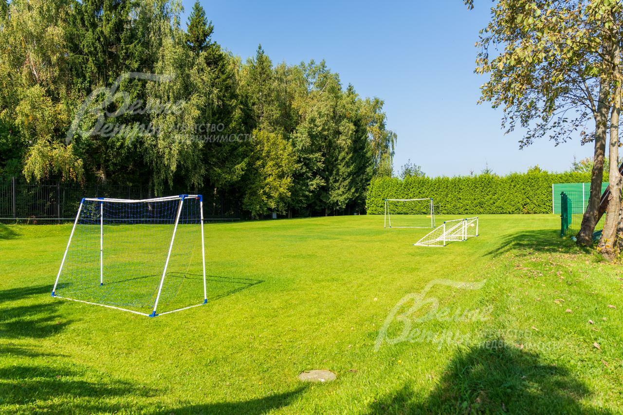 2-этажный коттедж 422.5 м² с отделкой