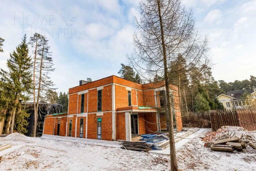 2-этажный коттедж 616 м² без отделки