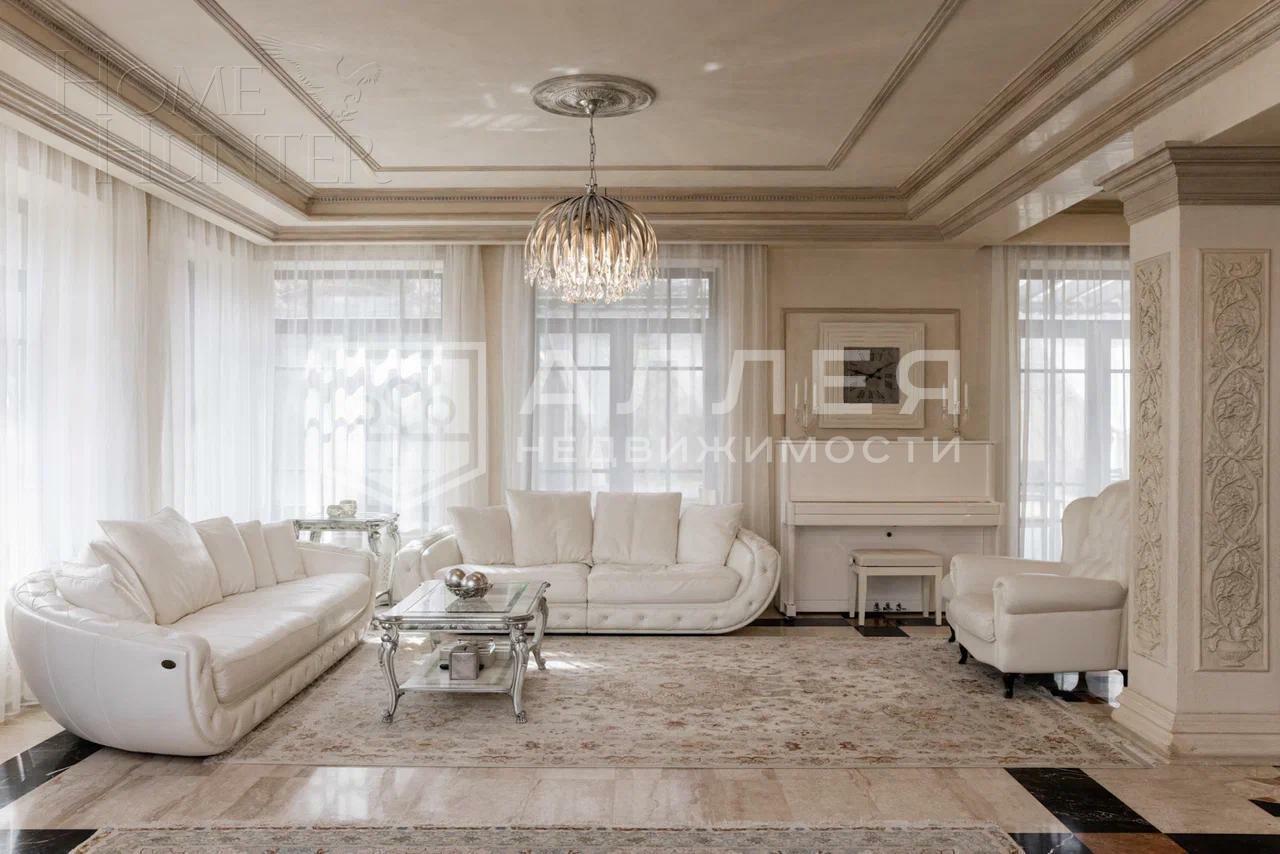 2-этажный коттедж 325 м² с отделкой