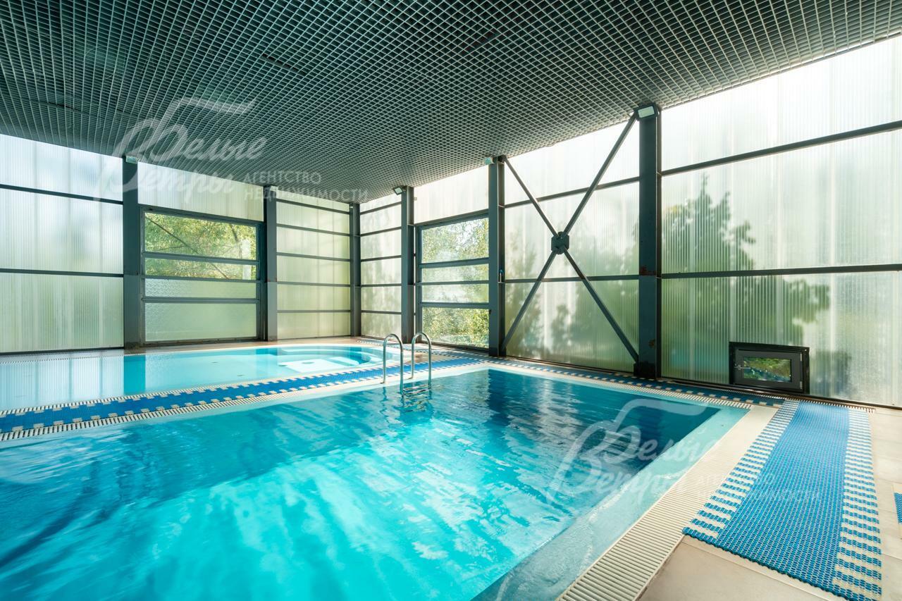 2-этажный коттедж 423 м² с отделкой