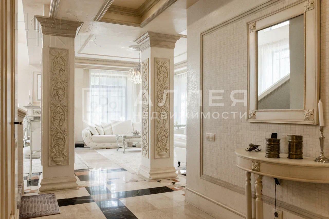 2-этажный коттедж 325 м² с отделкой