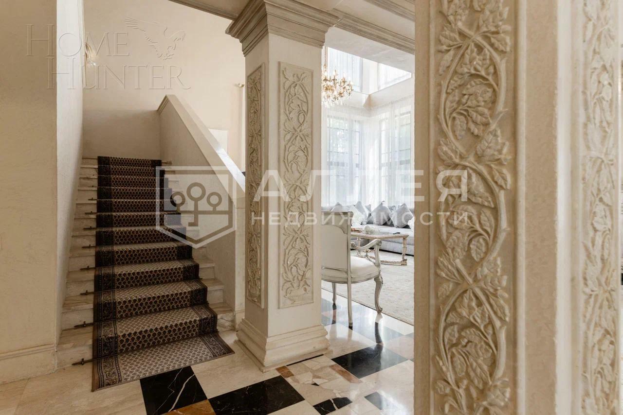 2-этажный коттедж 325 м² с отделкой