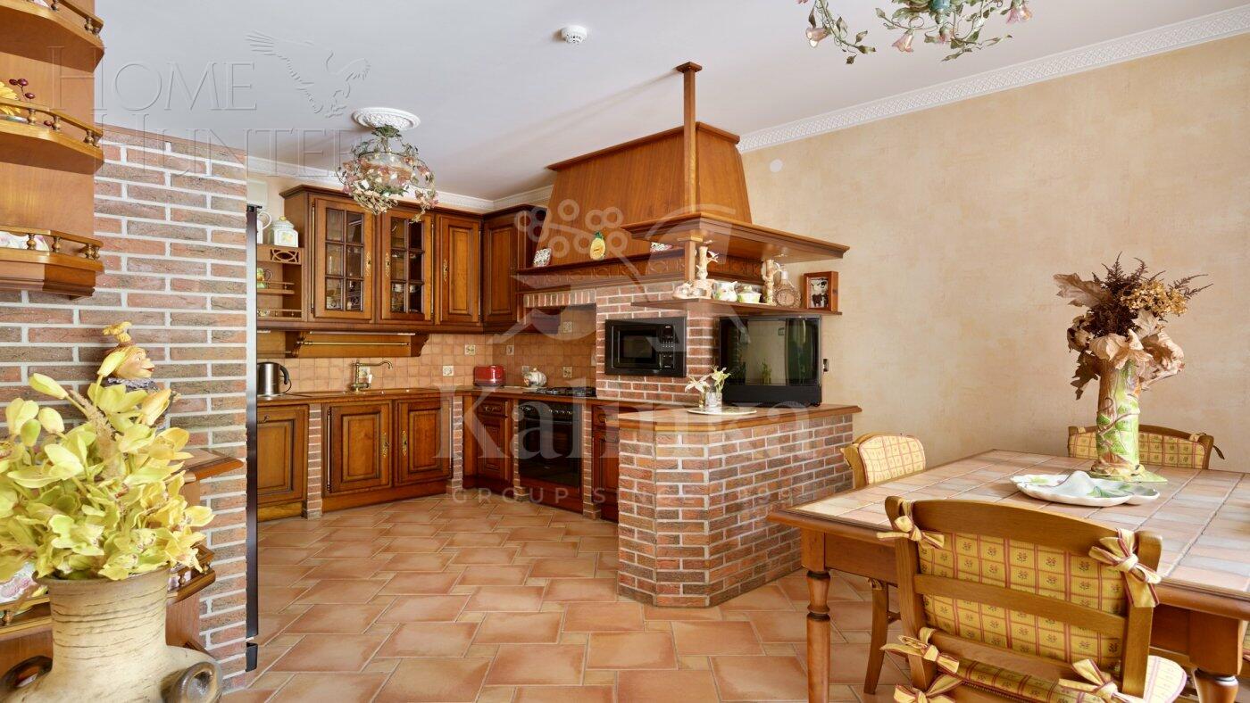 2-этажный коттедж 600.3 м² с отделкой