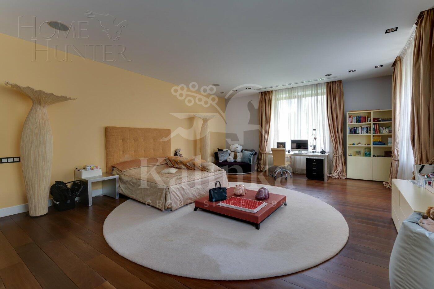 2-этажный коттедж 1 438 м² с отделкой