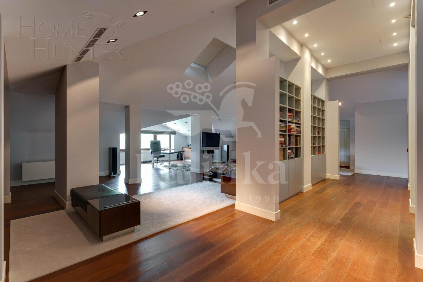 2-этажный коттедж 1 438 м² с отделкой