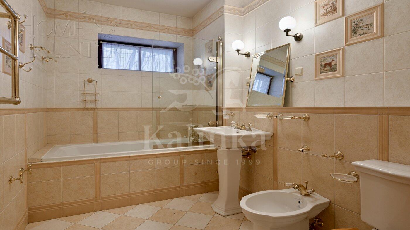 2-этажный коттедж 600.3 м² с отделкой