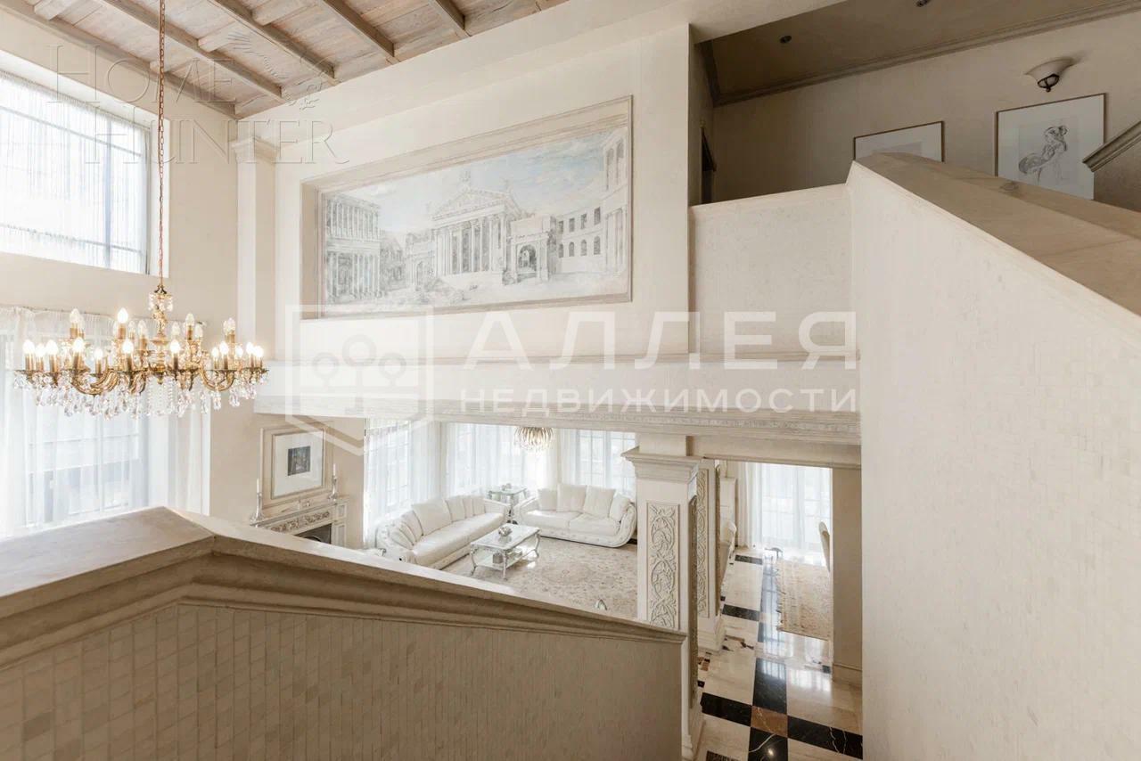 2-этажный коттедж 325 м² с отделкой