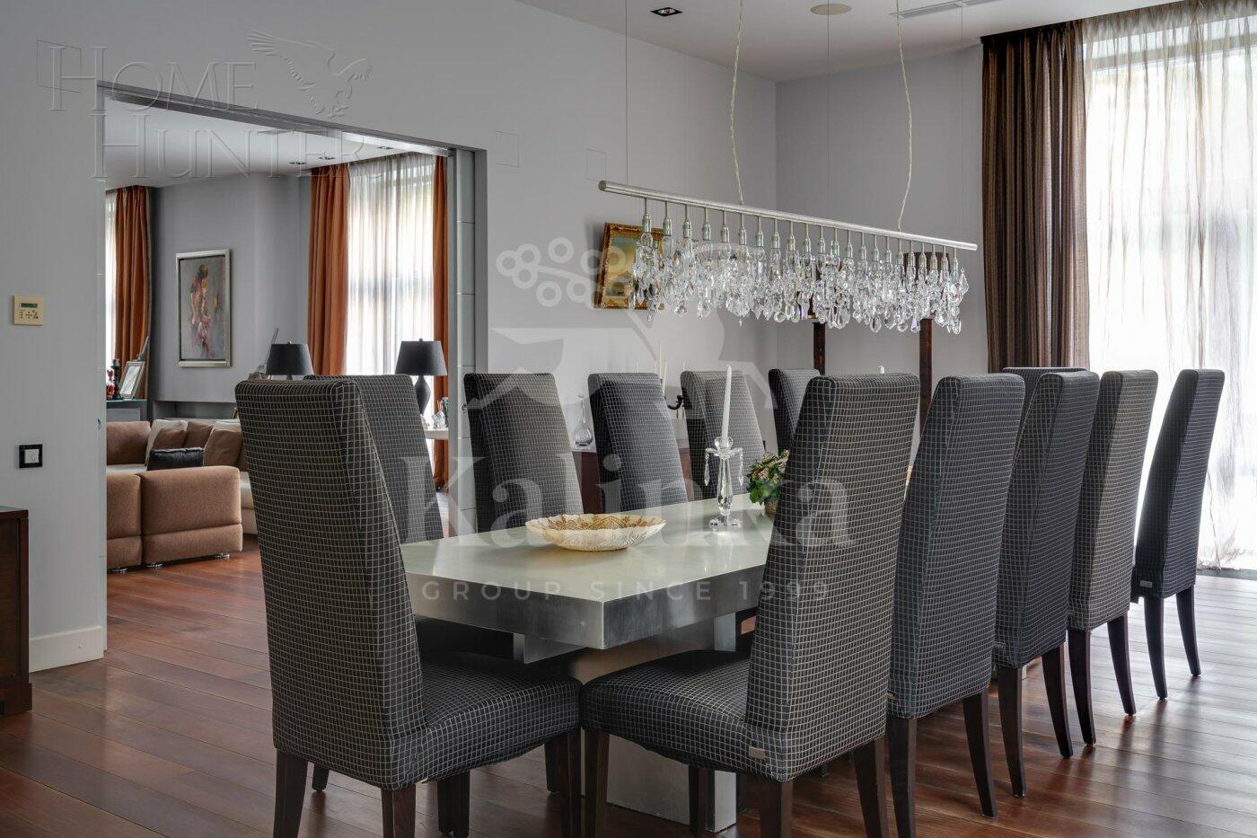 2-этажный коттедж 1 438 м² с отделкой