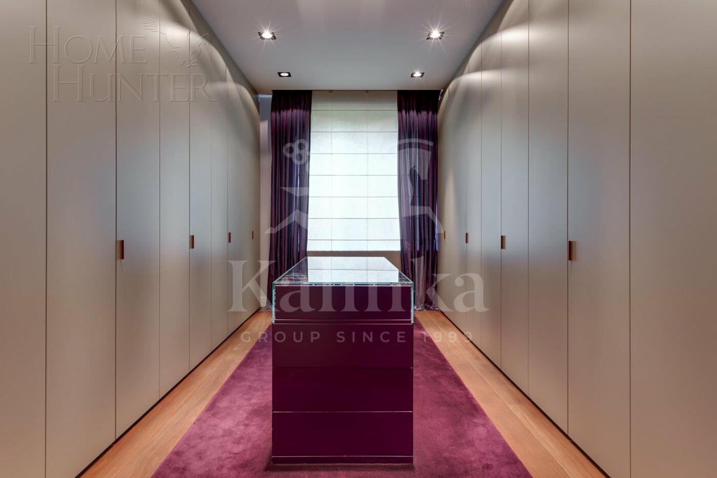 2-этажный коттедж 1 438 м² с отделкой