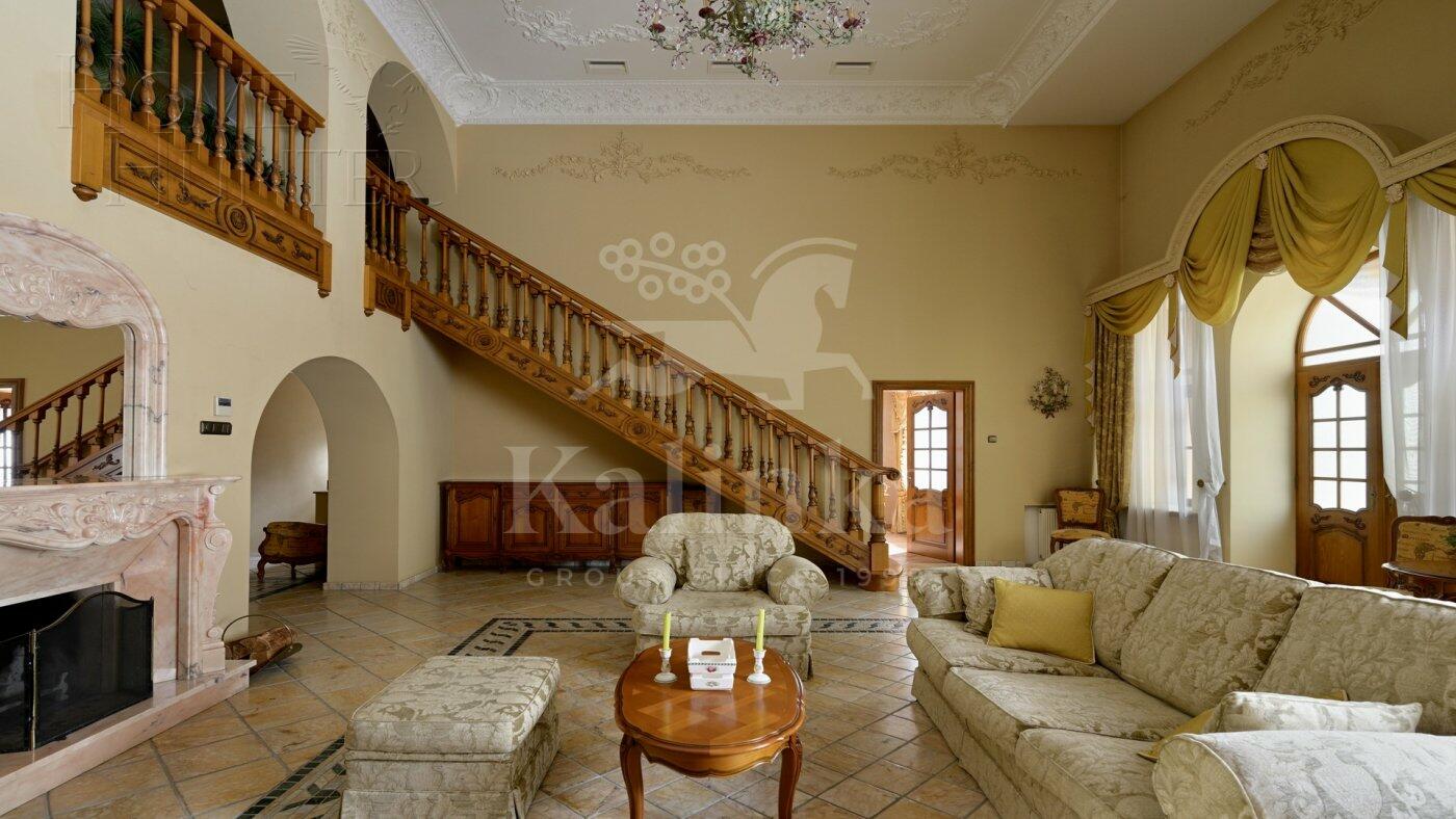 2-этажный коттедж 600.3 м² с отделкой