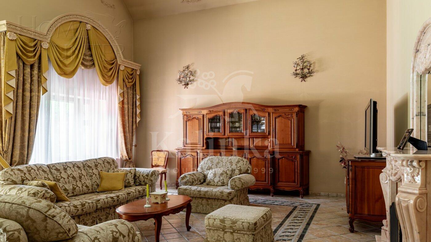 2-этажный коттедж 600.3 м² с отделкой