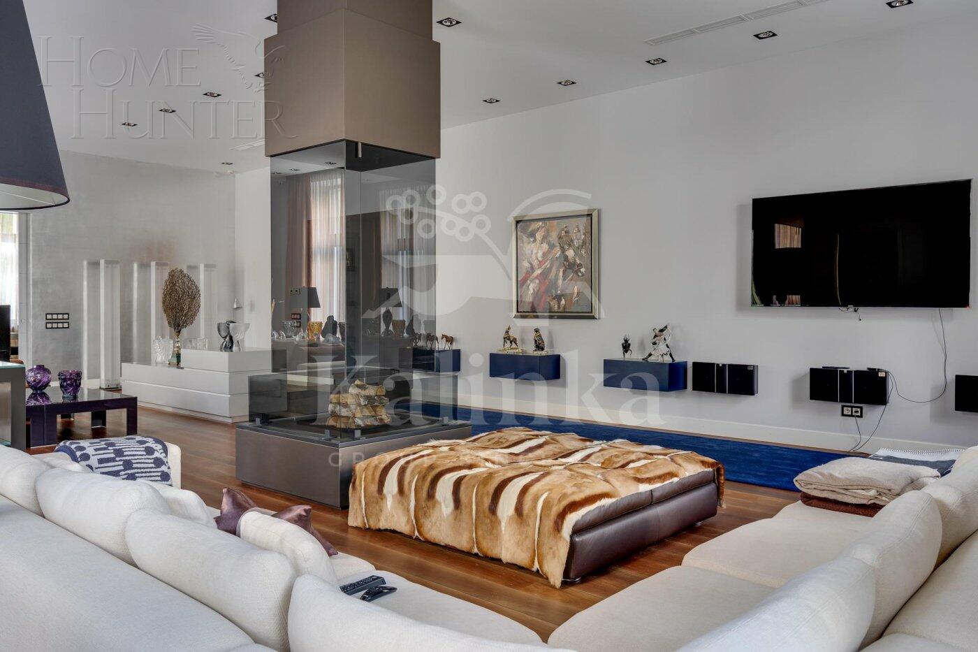 2-этажный коттедж 1 438 м² с отделкой