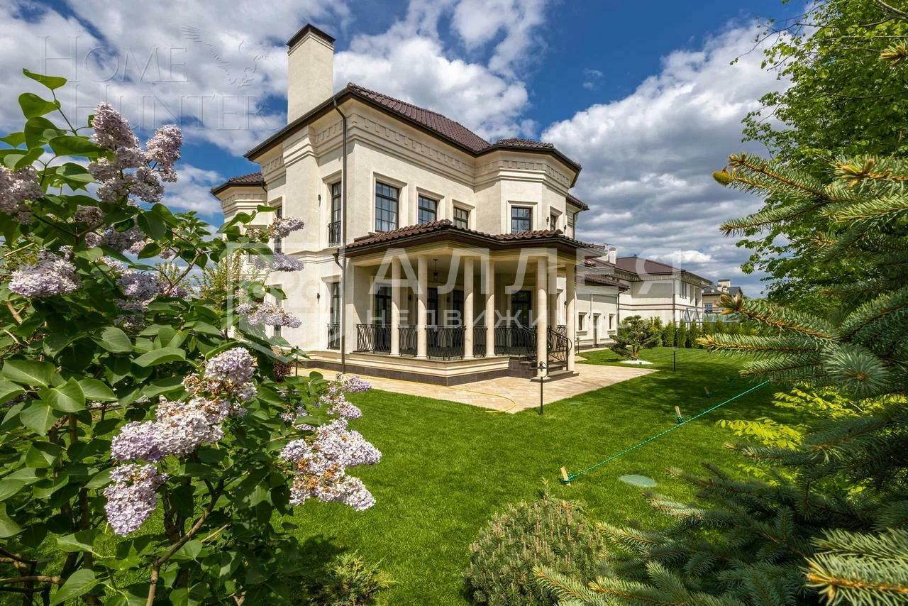 2-этажный коттедж 770 м² с отделкой