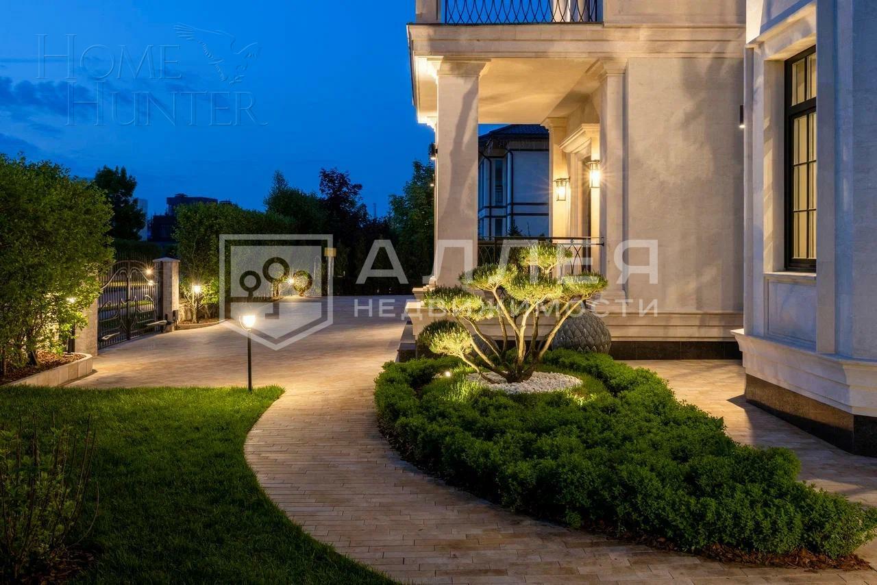 2-этажный коттедж 770 м² с отделкой