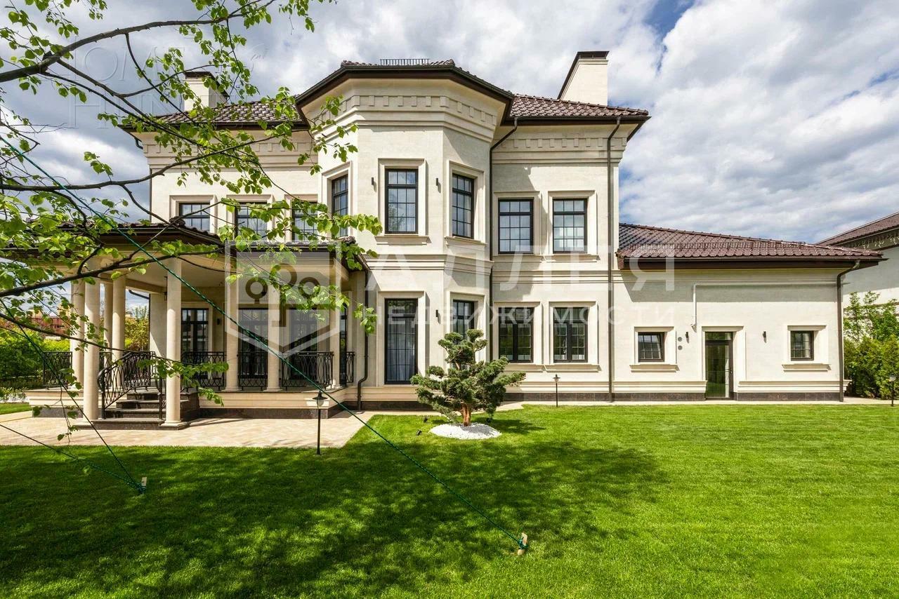 2-этажный коттедж 770 м² с отделкой