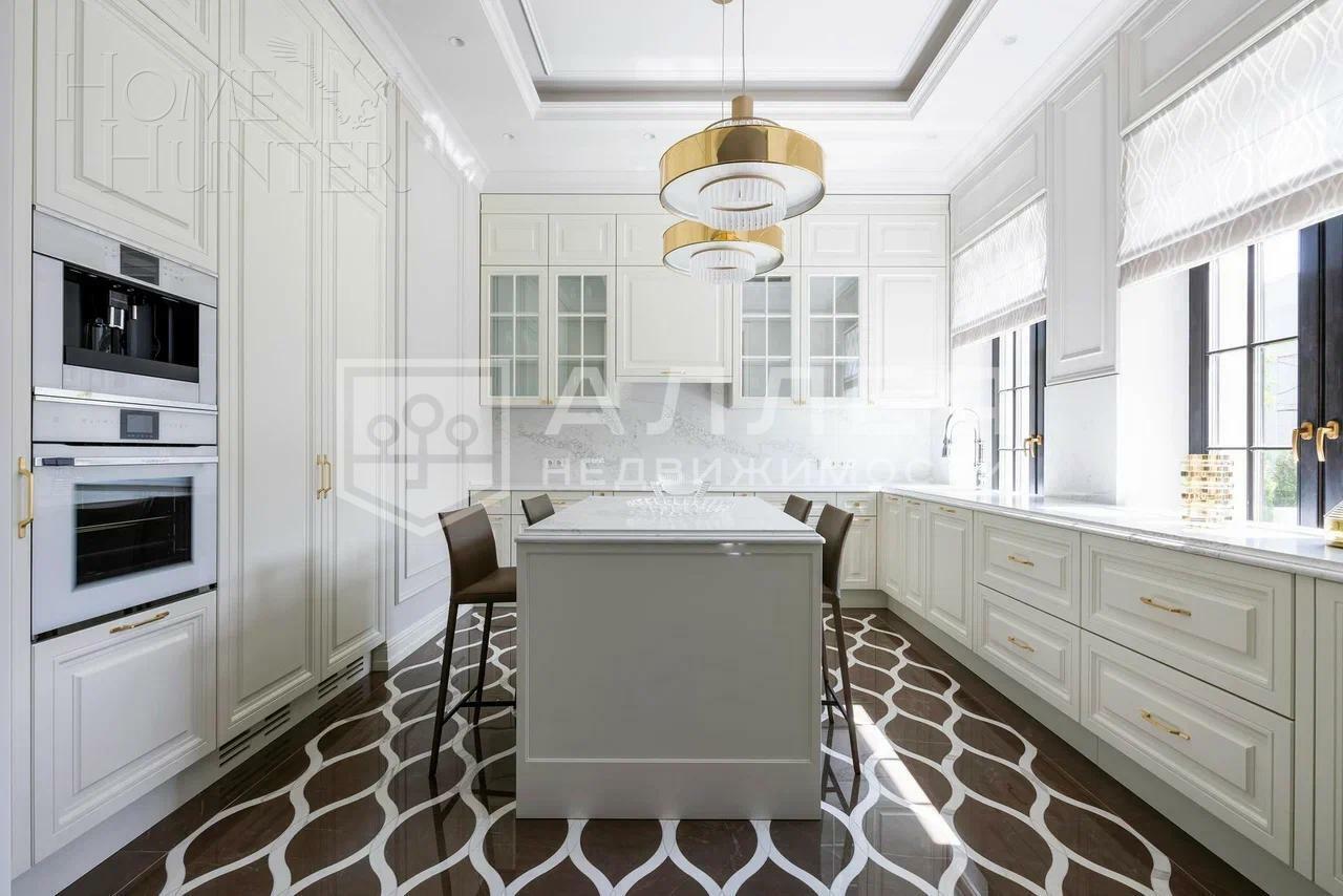 2-этажный коттедж 770 м² с отделкой