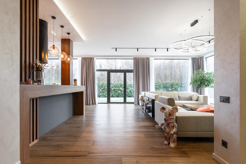 2-этажный коттедж 300 м² с отделкой