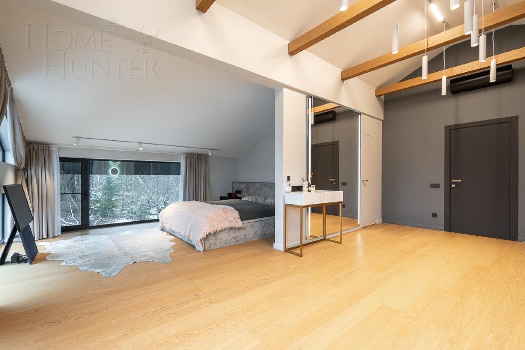 2-этажный коттедж 300 м² с отделкой