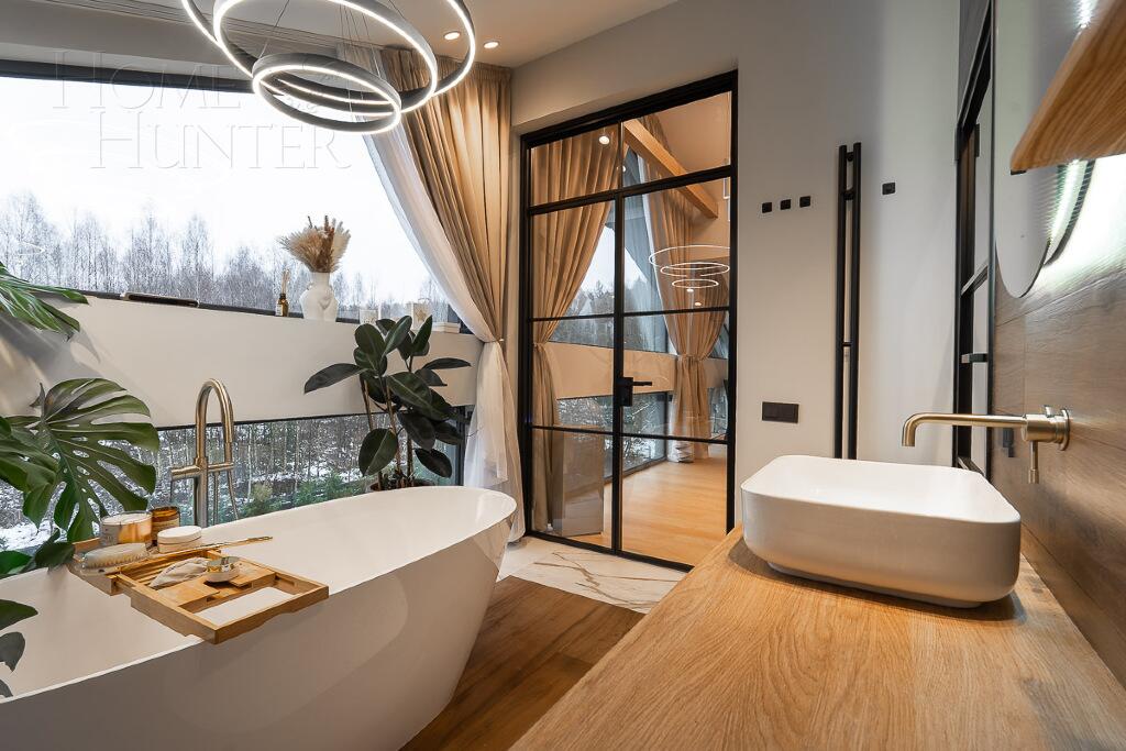 2-этажный коттедж 300 м² с отделкой