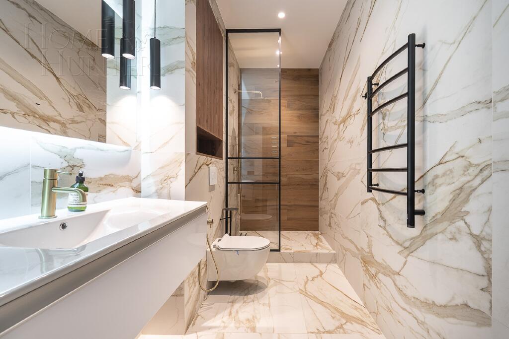 2-этажный коттедж 300 м² с отделкой