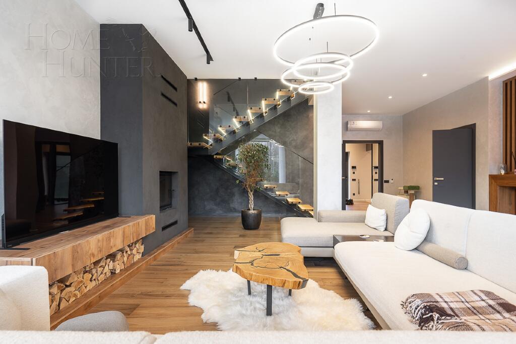 2-этажный коттедж 300 м² с отделкой