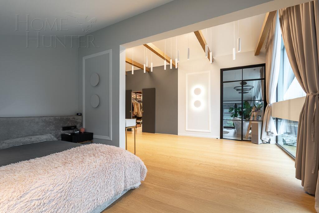 2-этажный коттедж 300 м² с отделкой