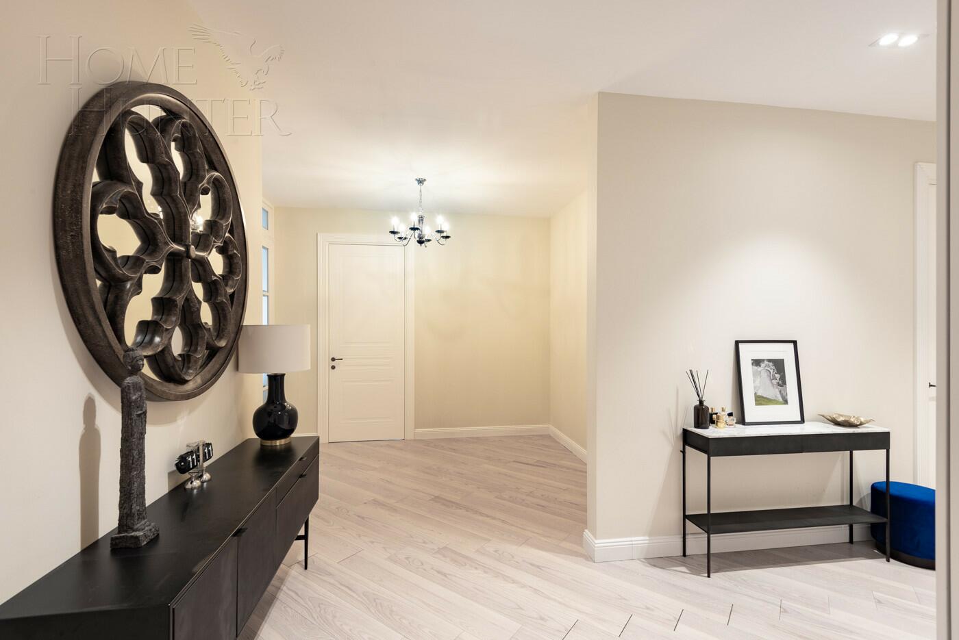 5-КОМН. КВАРТИРА С ОТДЕЛКОЙ 188.5 М² НА 2 ЭТАЖЕ