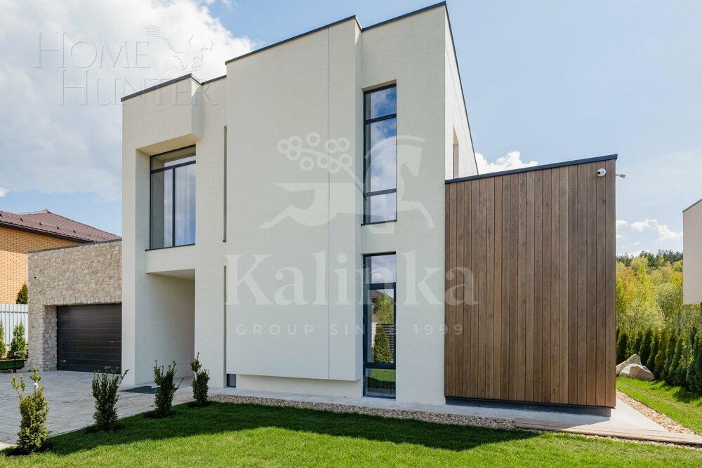 2-этажный коттедж 348.5 м² с отделкой