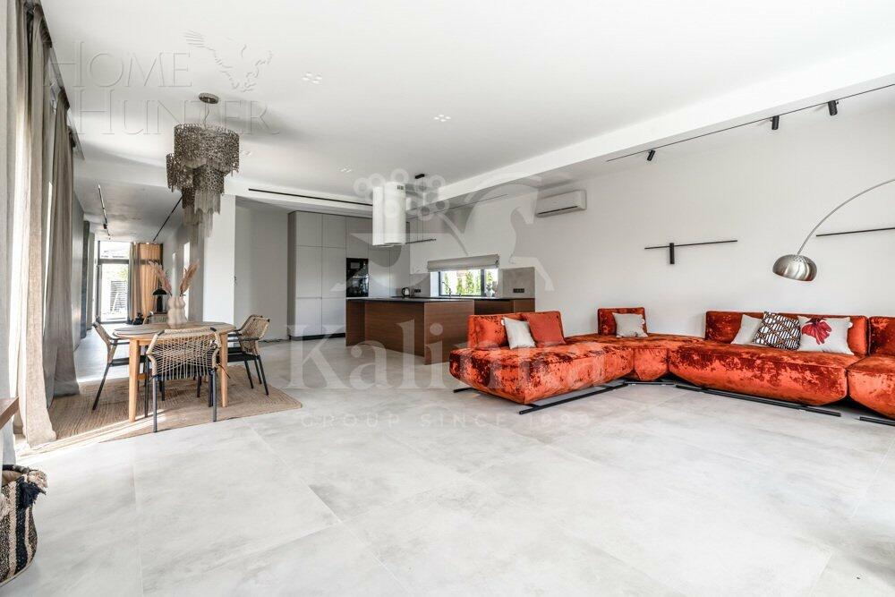 2-этажный коттедж 348.5 м² с отделкой