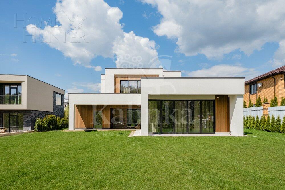 2-этажный коттедж 348.5 м² с отделкой