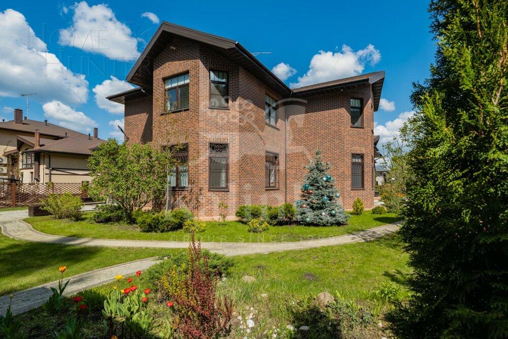 2-этажный коттедж 483.4 м² с отделкой