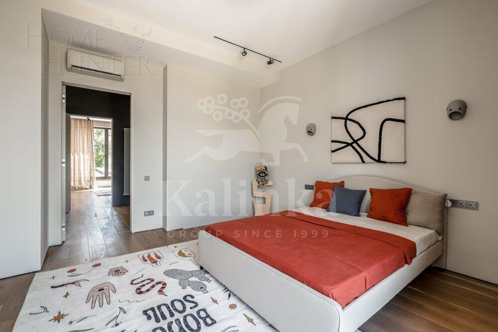 2-этажный коттедж 348.5 м² с отделкой