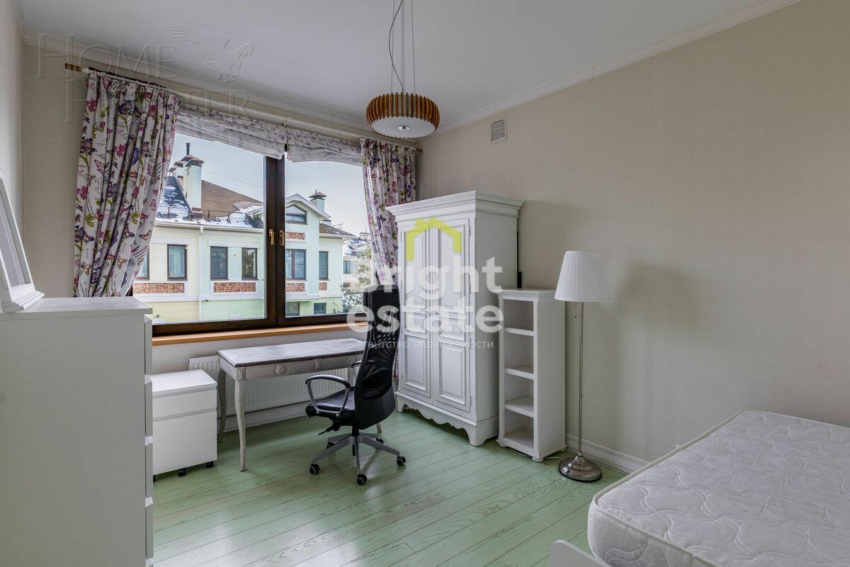 2-этажный таунхаус 240 м² с отделкой