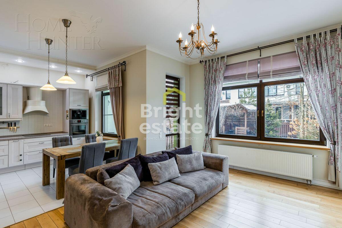 2-этажный таунхаус 240 м² с отделкой