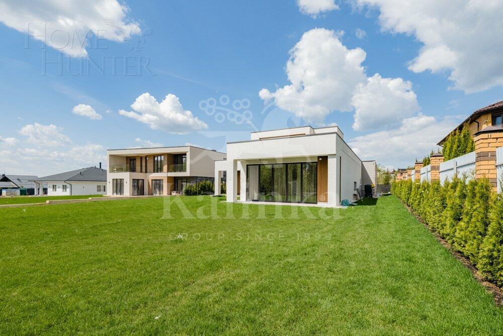 2-этажный коттедж 348.5 м² с отделкой