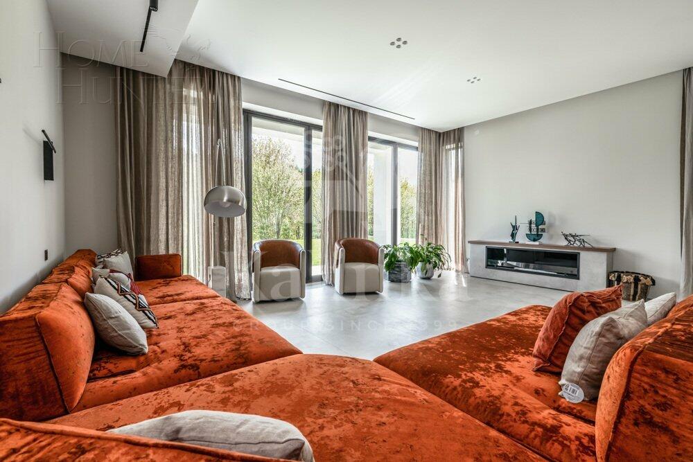 2-этажный коттедж 348.5 м² с отделкой