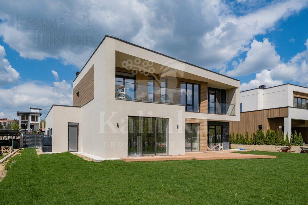 2-этажный коттедж 385 м² с отделкой