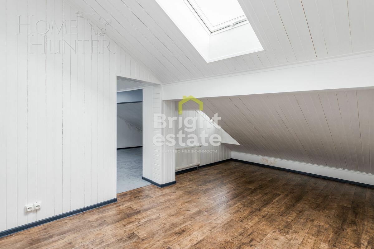 2-этажный таунхаус 240 м² с отделкой