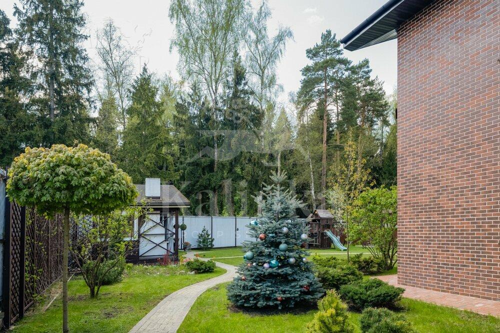 2-этажный коттедж 483.4 м² с отделкой